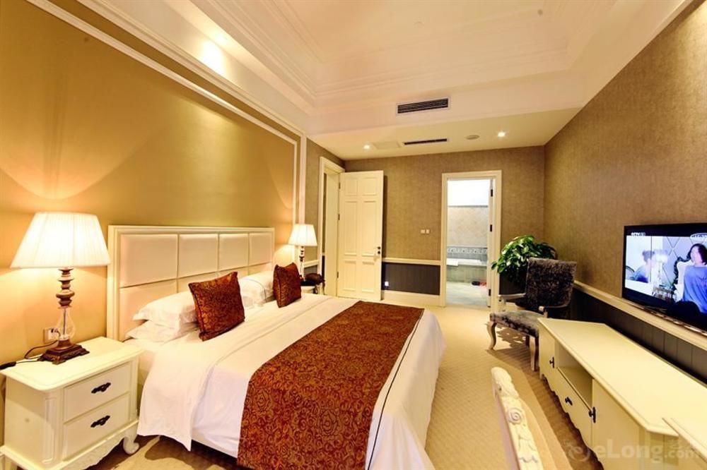Blue Sky Hotel Yantai Exterior photo